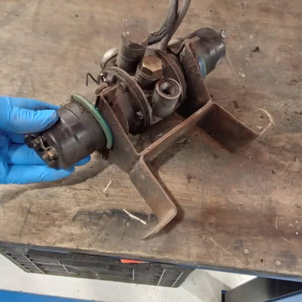 040326 1970 Aston Martin DBS Suspension Parts 77