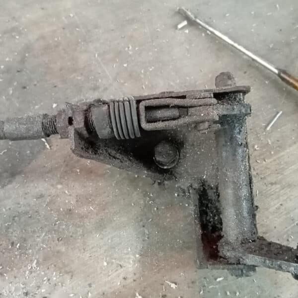 040326 1970 Aston Martin DBS Suspension Parts 85