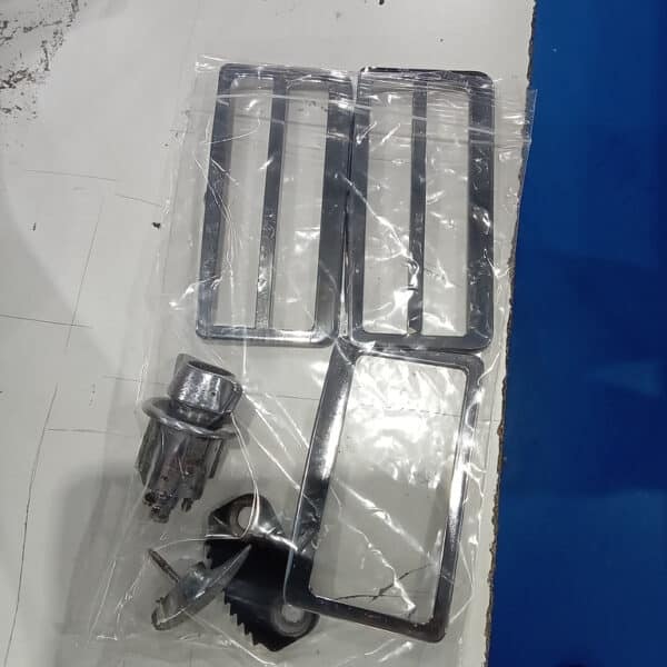 040326 1970 Aston Martin DBS Suspension Parts 87