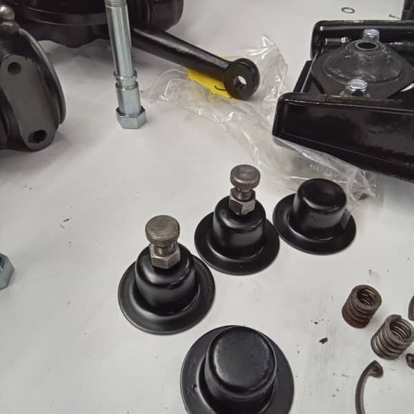 040326 1970 Aston Martin DBS Suspension Parts 98