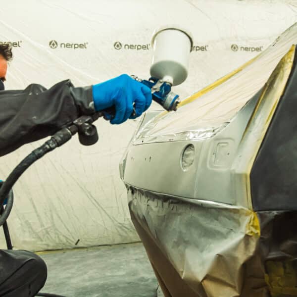 050326 1975 MGB GT V8 in Polyfan 46