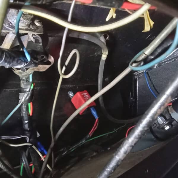 050626 1947 Morris 8 Repairs 6