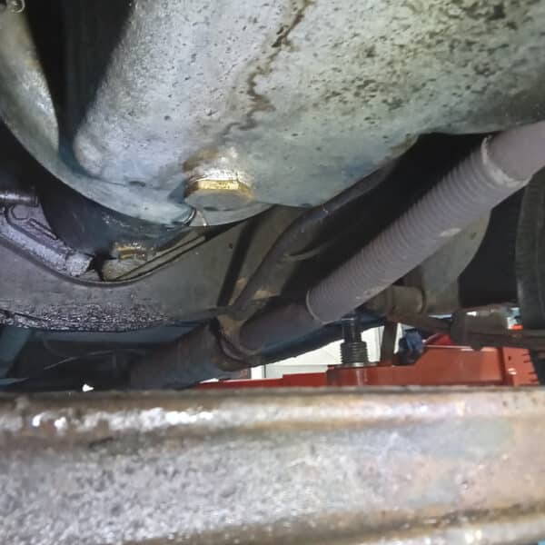 060326 1947 Morris 8 Repairs 2