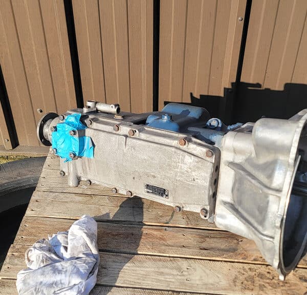 060326 1970 Aston Martin DBS Gearbox cleaned