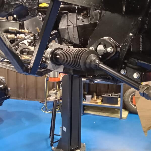 060326 1970 Aston Martin DBS Vantage Steering Rack and Rear Suspension 7