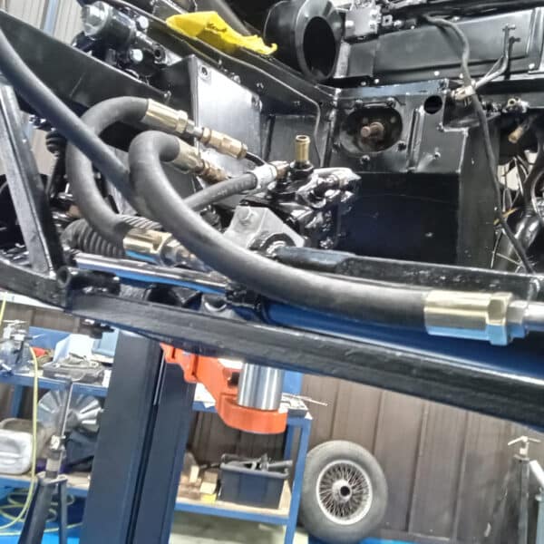 060326 1970 Aston Martin DBS Vantage Steering Rack and Rear Suspension 8