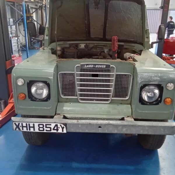 060326 1983 Land Rover Series 3 Customer Jobs 4