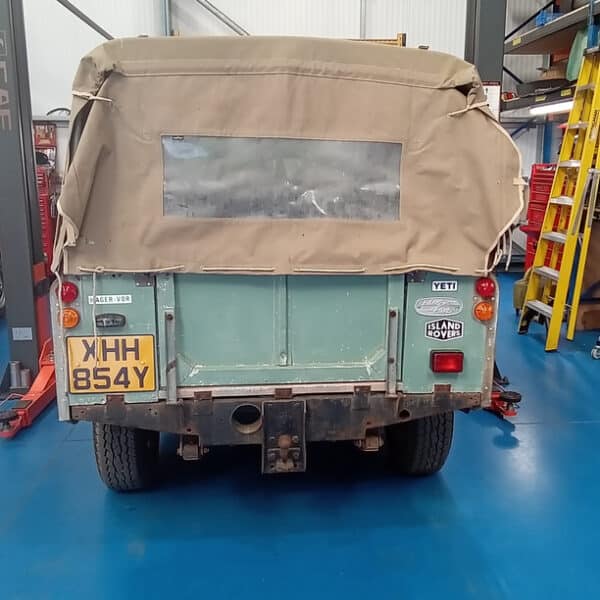 060326 1983 Land Rover Series 3 Customer Jobs