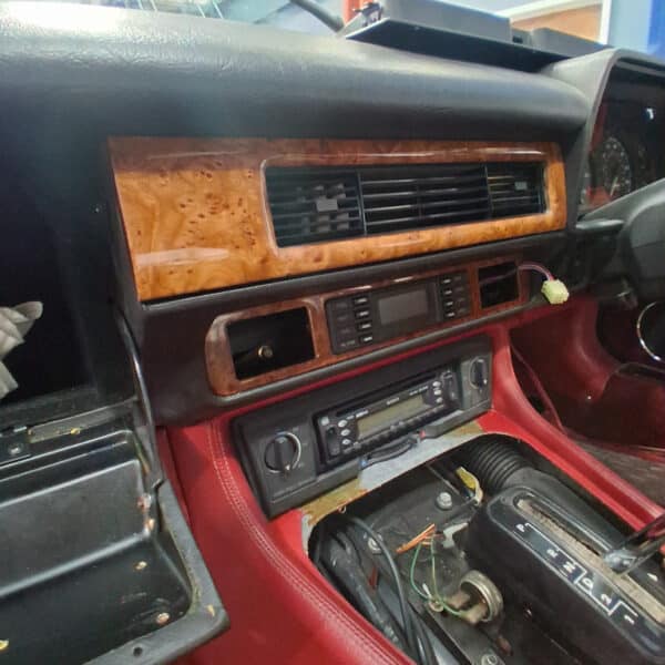 060326 1991 Jaguar XJS Interior Trim 10