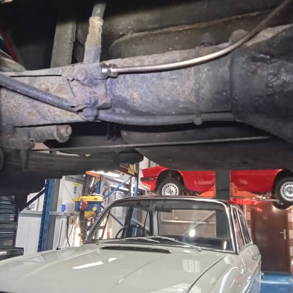 110326 1970 MGB GT Brakes