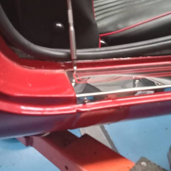 110326 1970 MGB GT Repairs 14