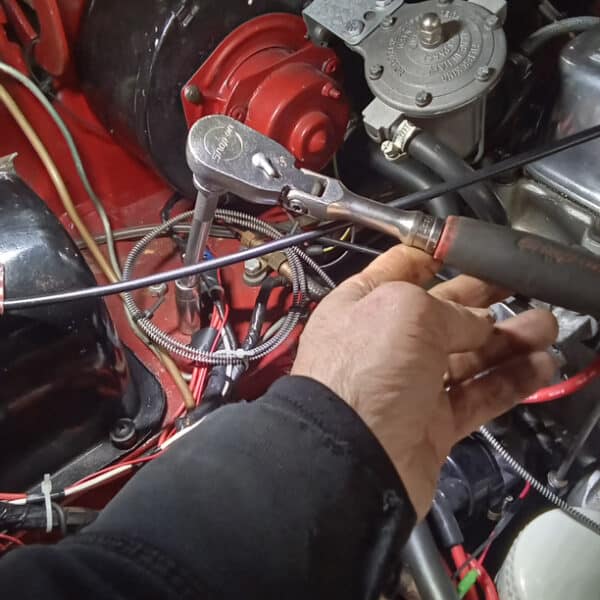 110326 1970 MGB GT Repairs 8