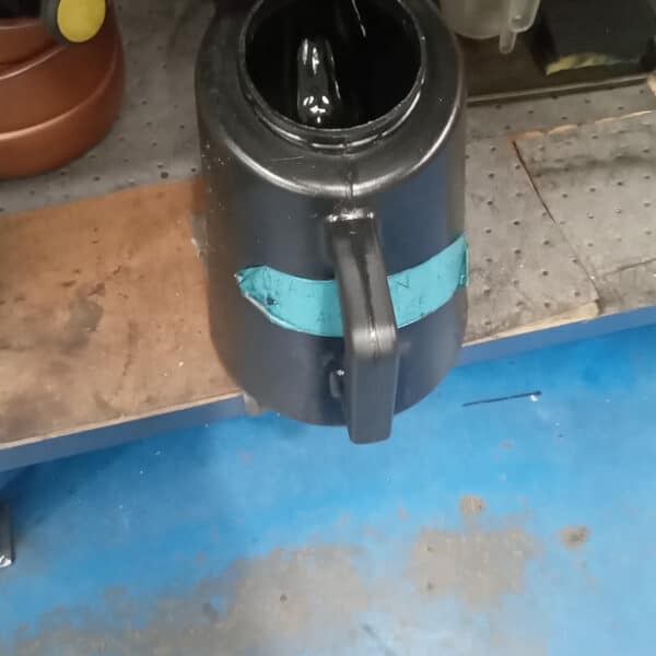 110326 1970 MGB GT Repairs2 3