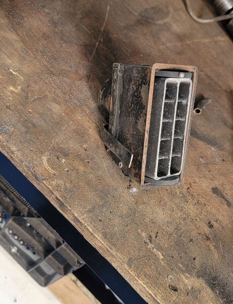 120326 1970 Aston Martin DBS Vents Disassembled for Sand Blasting 5 1