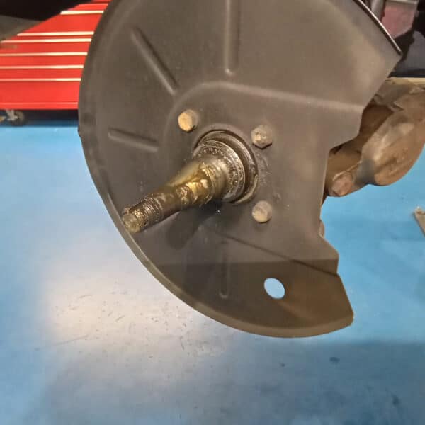 120326 1970 MGB GT NSF wheel bearing changed 2