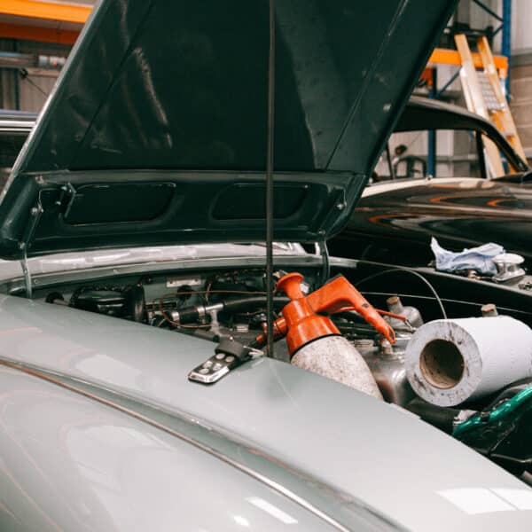 130326 1960 Austin Healey 3000 Workshop BTS 4