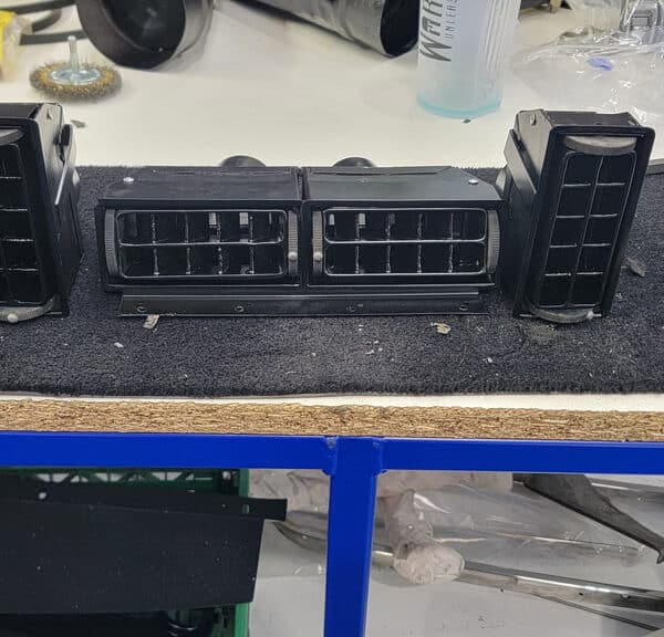 130326 1970 Aston Martin DBS Vents Restored 6 1