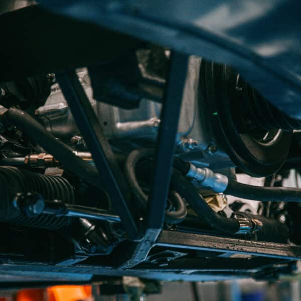 130326 1970 Aston Martin DBS Workshop BTS 14