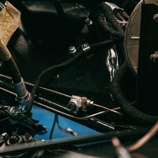 130326 1970 Aston Martin DBS Workshop BTS 6