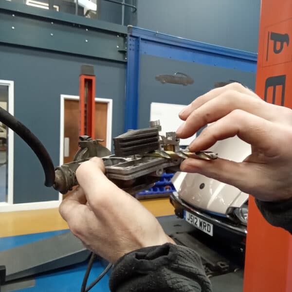 130326 1980 Toyota Hilux Getting Started 2