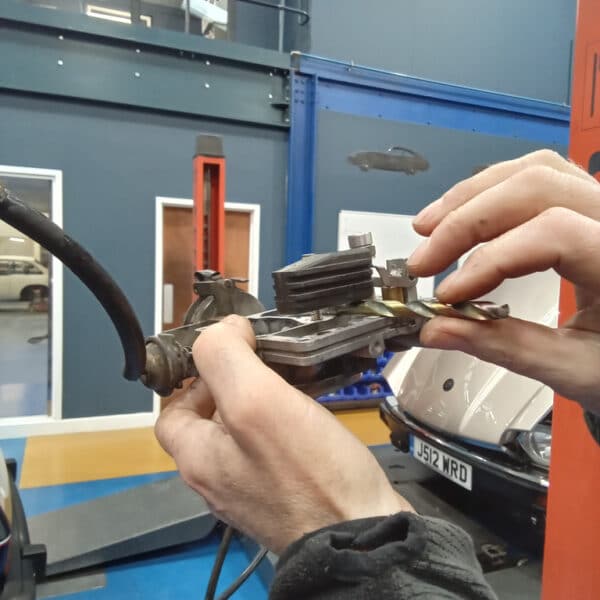 130326 1980 Toyota Hilux Getting Started 3