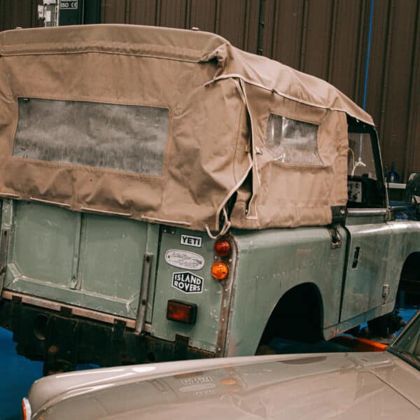 130326 1983 Land Rover Series 3 Workshop BTS 1