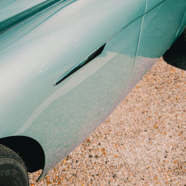 180326 1955 Austin Healey 100 1960 Austin Healey 3000 Outside Workshop 14