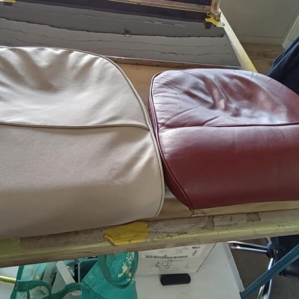 180326 1960 Jensen 541R Lowering Seats 14