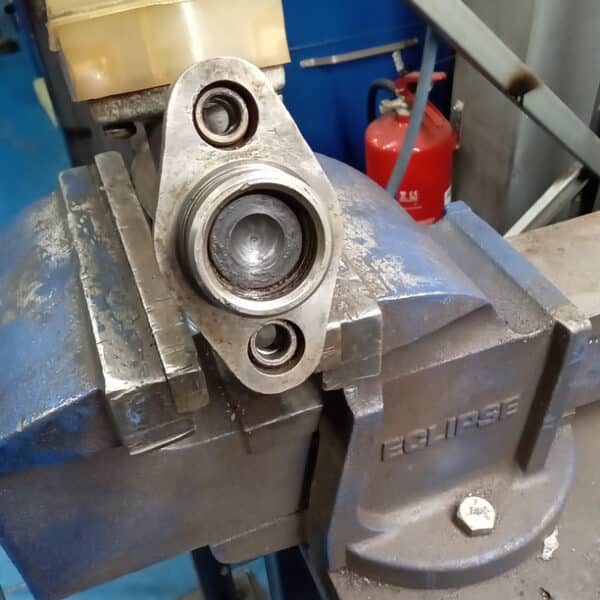 180326 1968 MGC Roadster Master Cylinder Overhaul 11