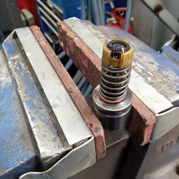 180326 1968 MGC Roadster Master Cylinder Overhaul 3