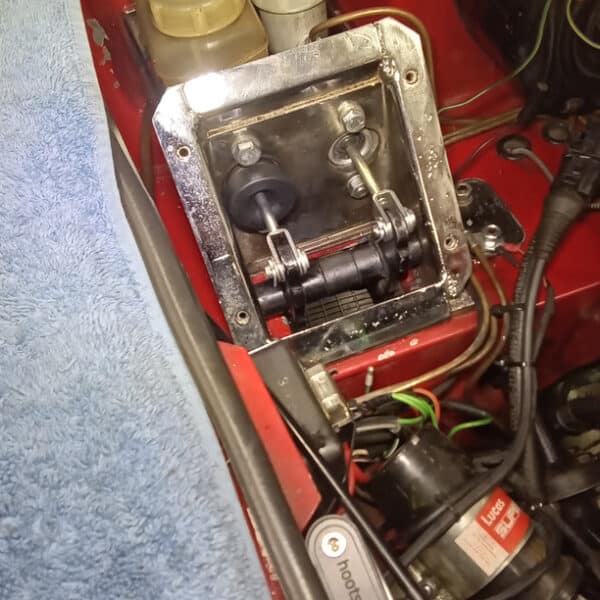 180326 1968 MGC Roadster Master Cylinder Refit 5