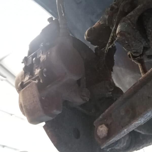 180326 1972 MGB Roadster Front Brakes 6