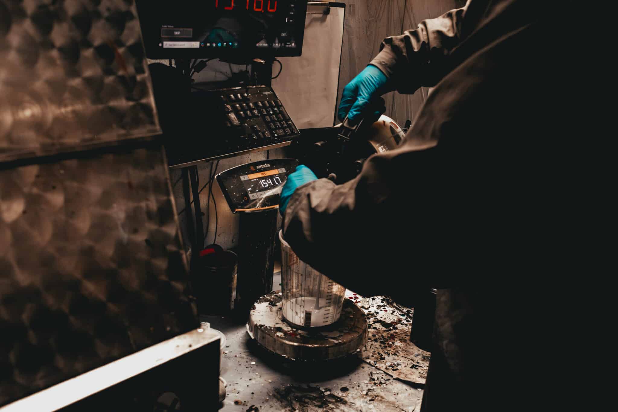 180326 1975 MGB GT V8 Bodyshell in Final Primer 1 scaled