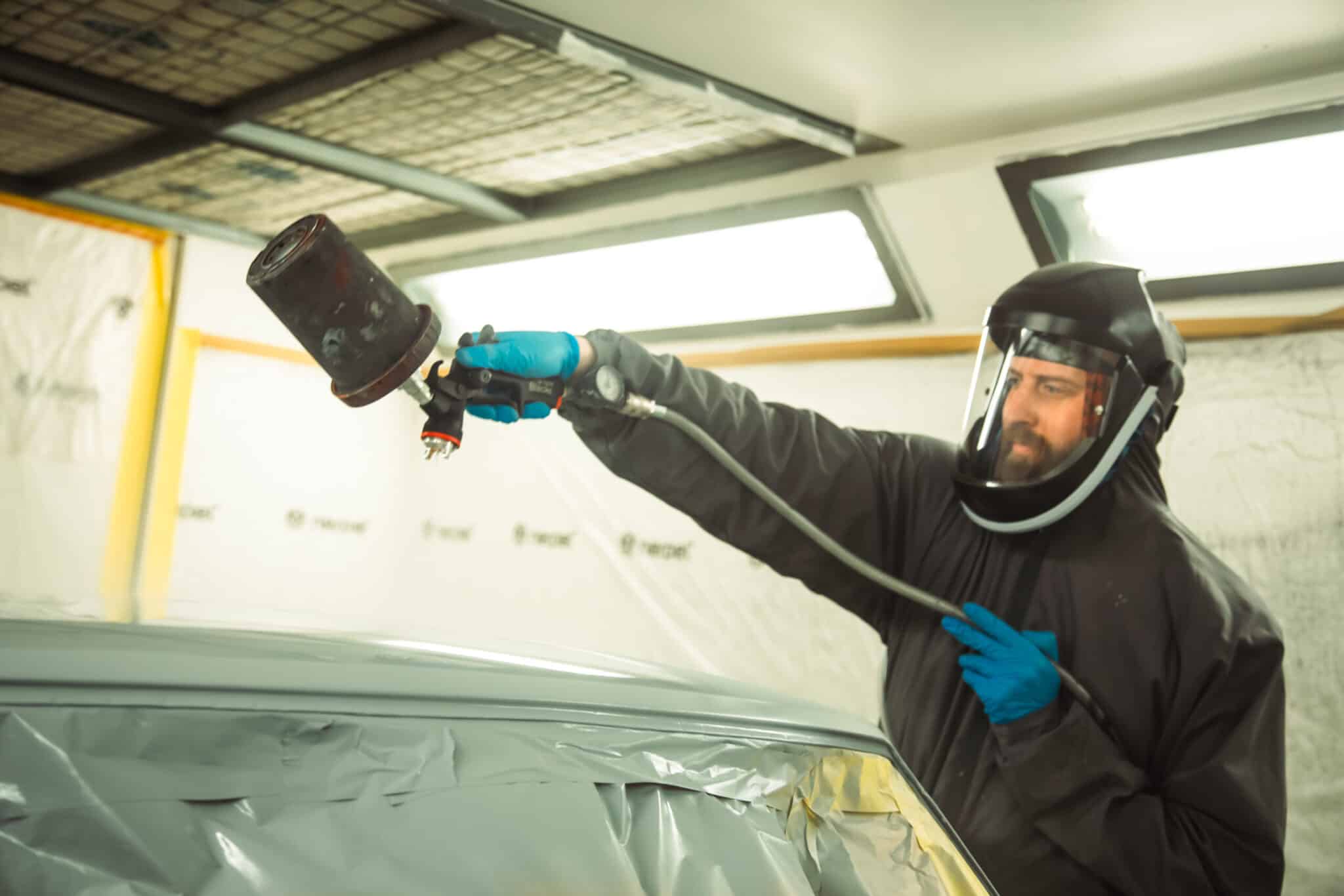 180326 1975 MGB GT V8 Bodyshell in Final Primer 34 scaled