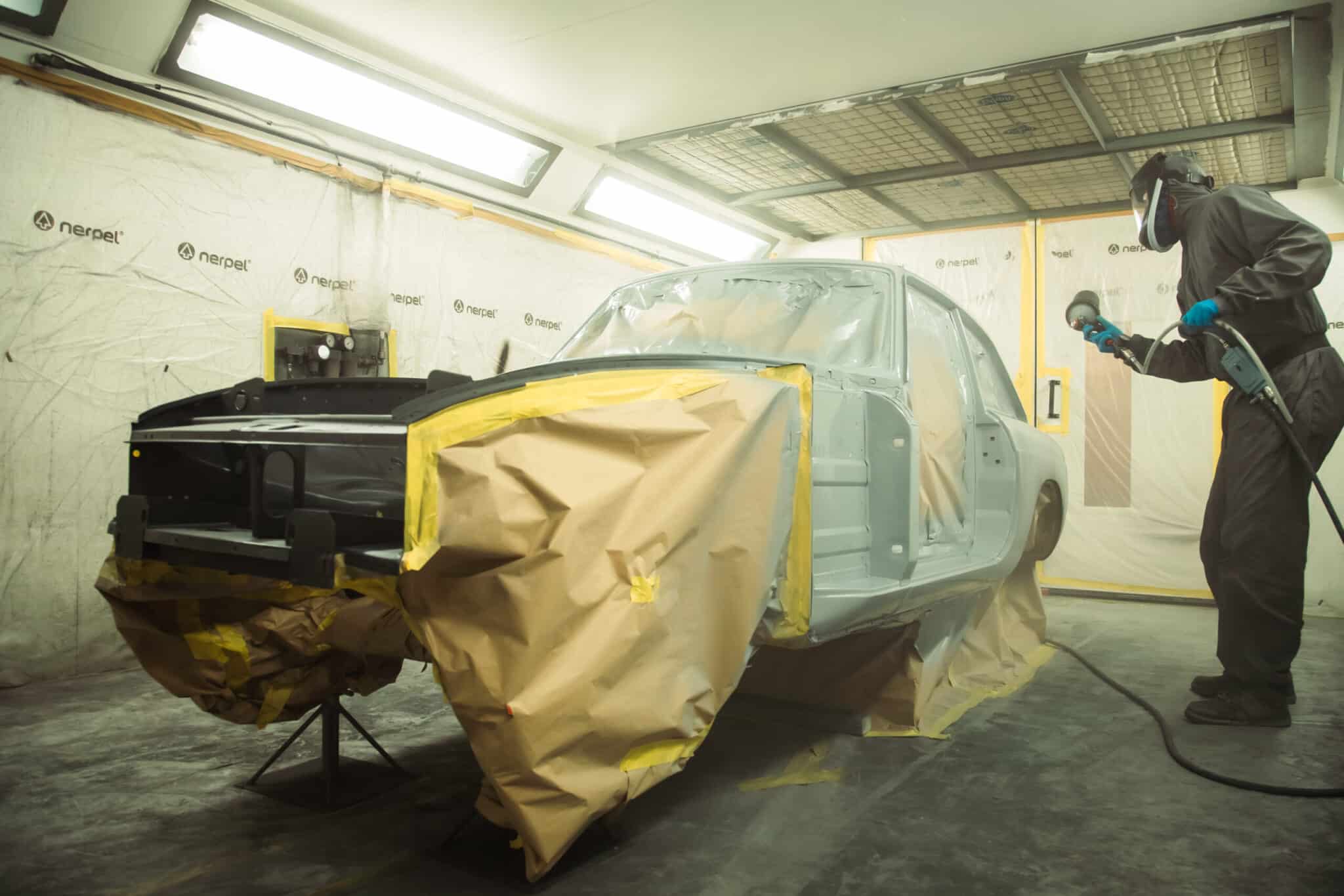 180326 1975 MGB GT V8 Bodyshell in Final Primer 46 scaled