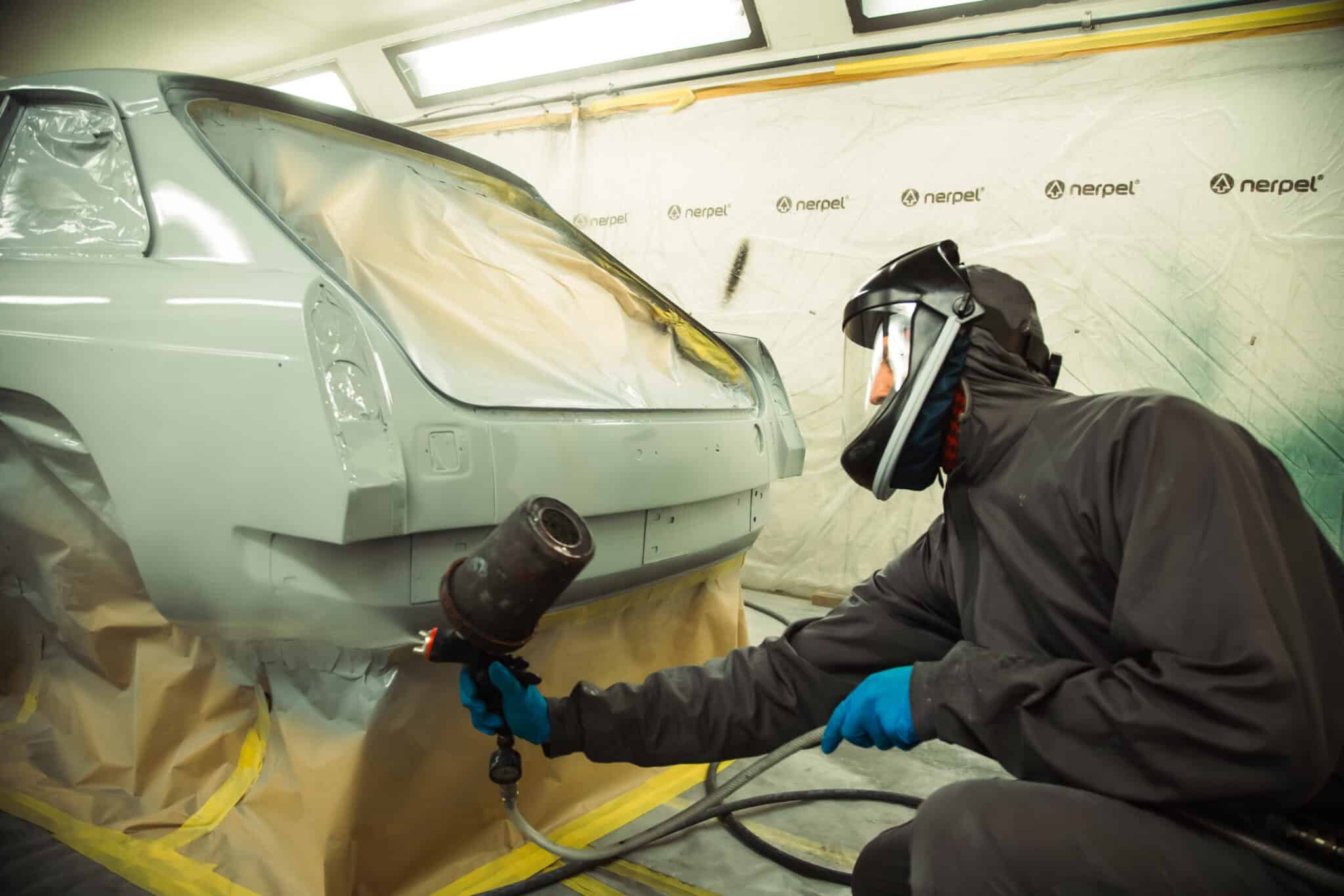 180326 1975 MGB GT V8 Bodyshell in Final Primer 49 scaled