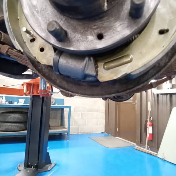 180326 1983 Land Rover Series 3 OSF lower wheel cylinder replaced 2