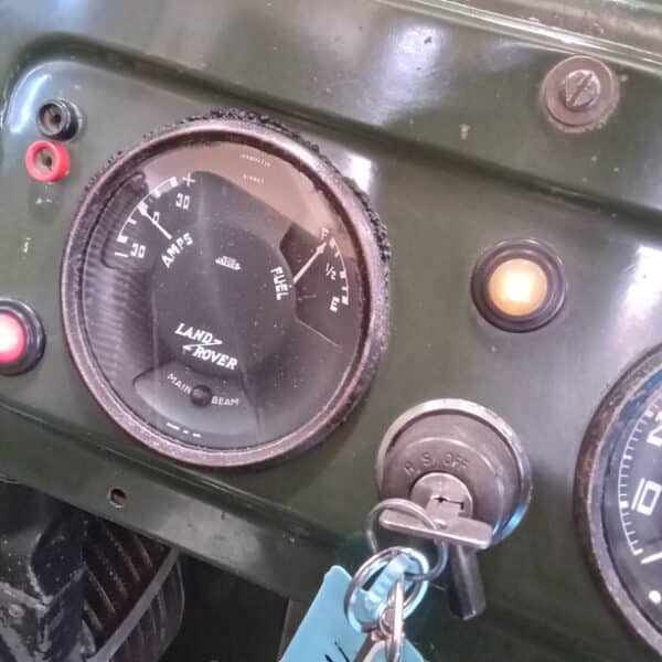 190326 1966 Land Rover Series 2A New Fuel Tank 4