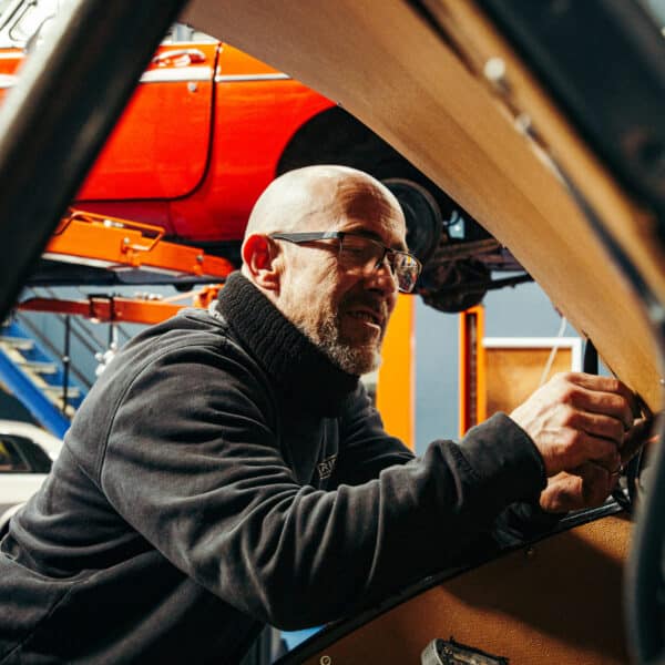 200326 1959 Jaguar MkIX Repairs 26