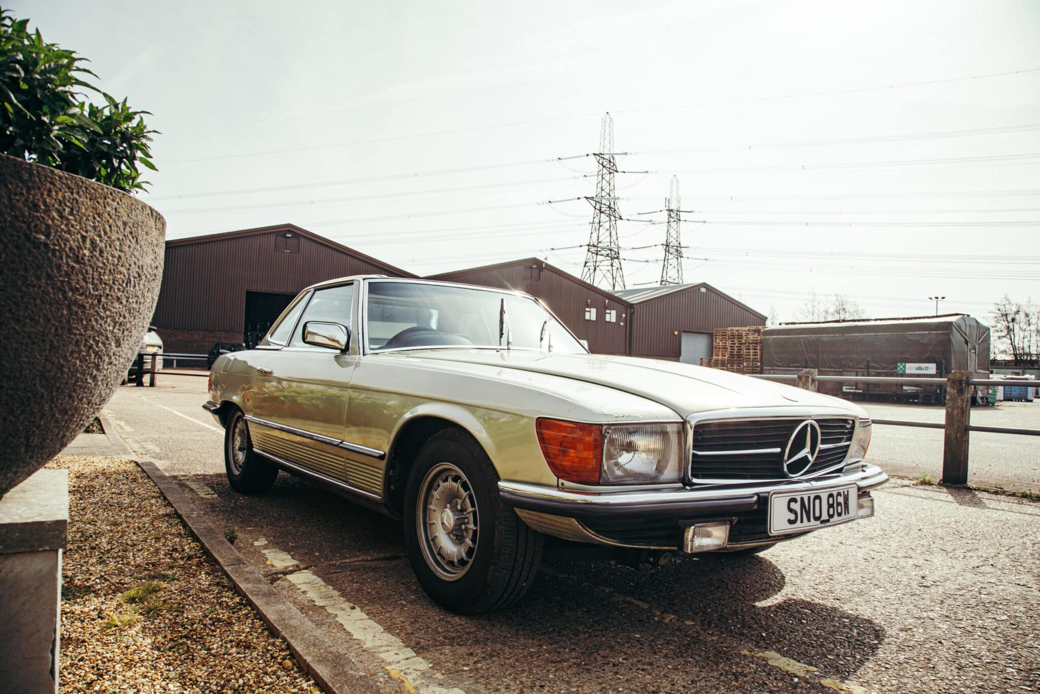 200326 1980 Mercedes 280SL arrival 5 scaled