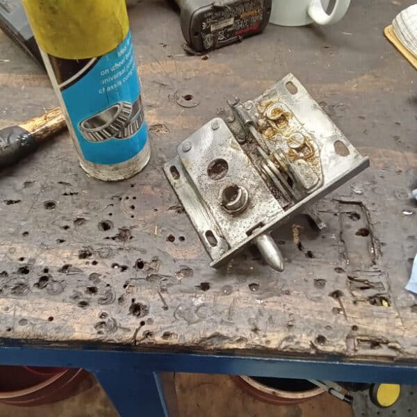 240326 1959 Jaguar MkIX Repairs 5