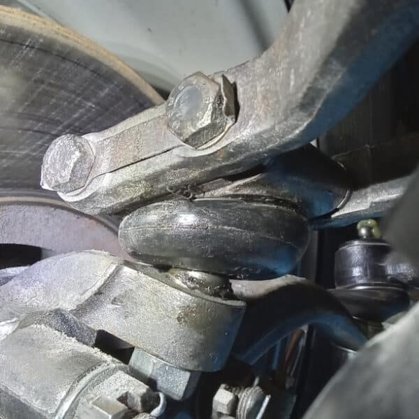 240326 1959 Jaguar MkIX repairs 3 1