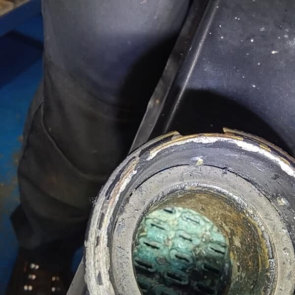 250326 1959 Jaguar MkIX Engine and Gearbox removal 2