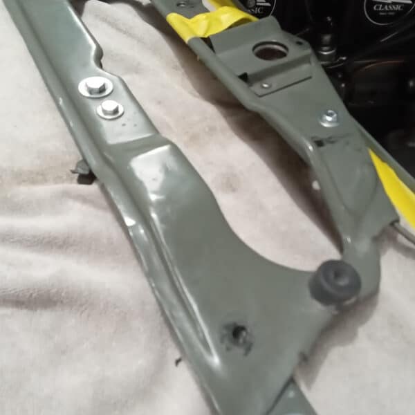 250326 1959 Jaguar MkIX Engine and Gearbox removal 6