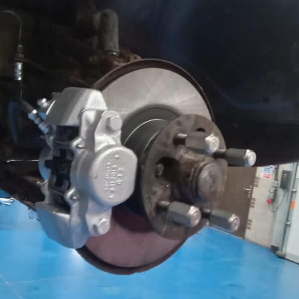 250326 1972 MGB Roadster Brakes Clutch Slave and Fuel Pump 12