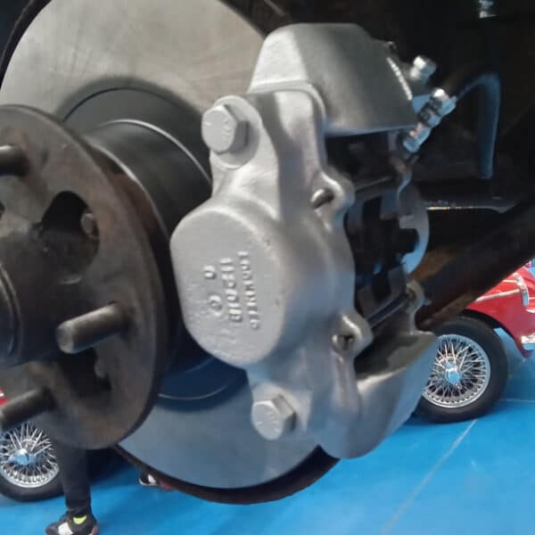 250326 1972 MGB Roadster Brakes Clutch Slave and Fuel Pump 17