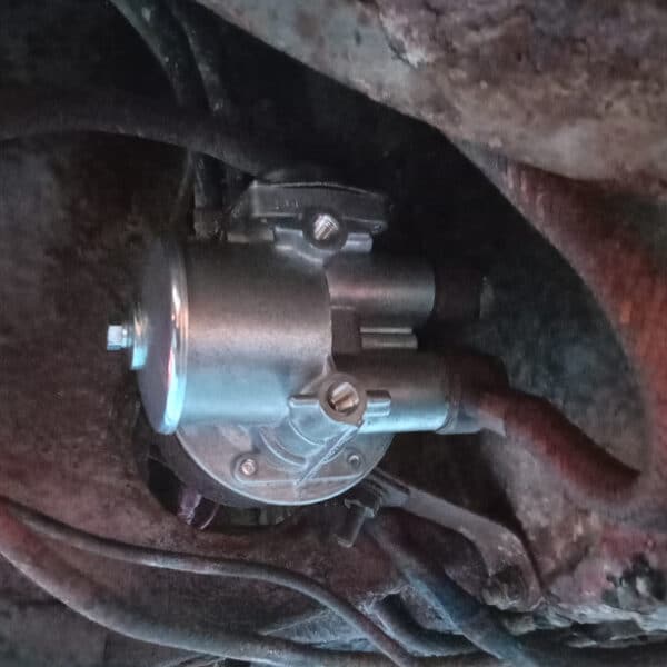 250326 1972 MGB Roadster Brakes Clutch Slave and Fuel Pump 5