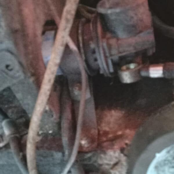 250326 1972 MGB Roadster Brakes Clutch Slave and Fuel Pump 6