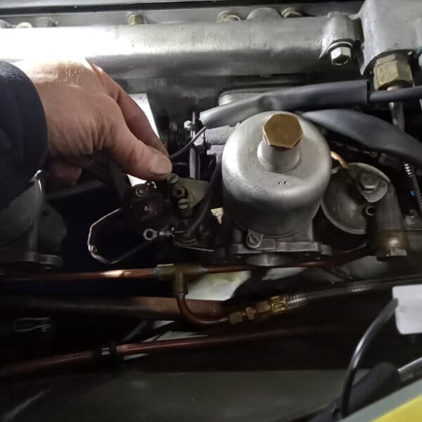 260326 1959 Jaguar MkIX Gearbox Removal 12