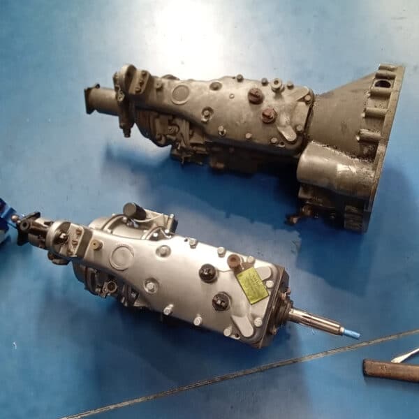 260326 1959 Jaguar MkIX Gearbox Removal 36